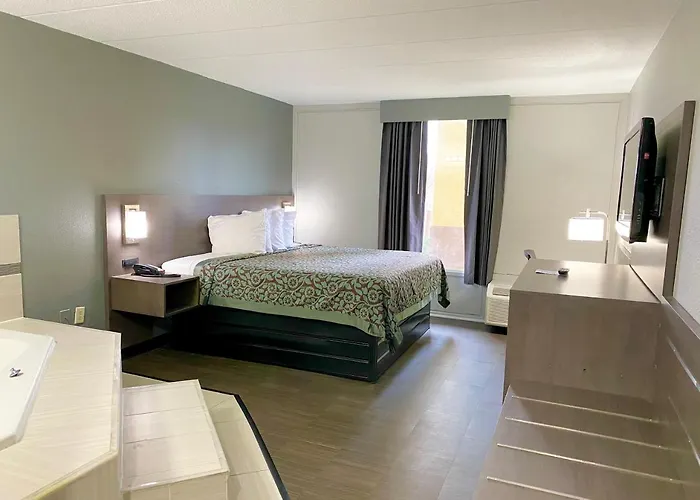 Days Inn By Wyndham Sharonville