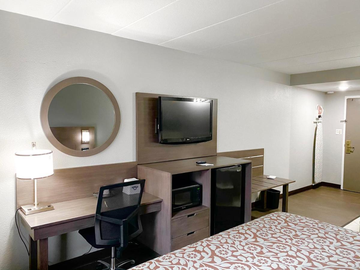 Days By Wyndham Hotel