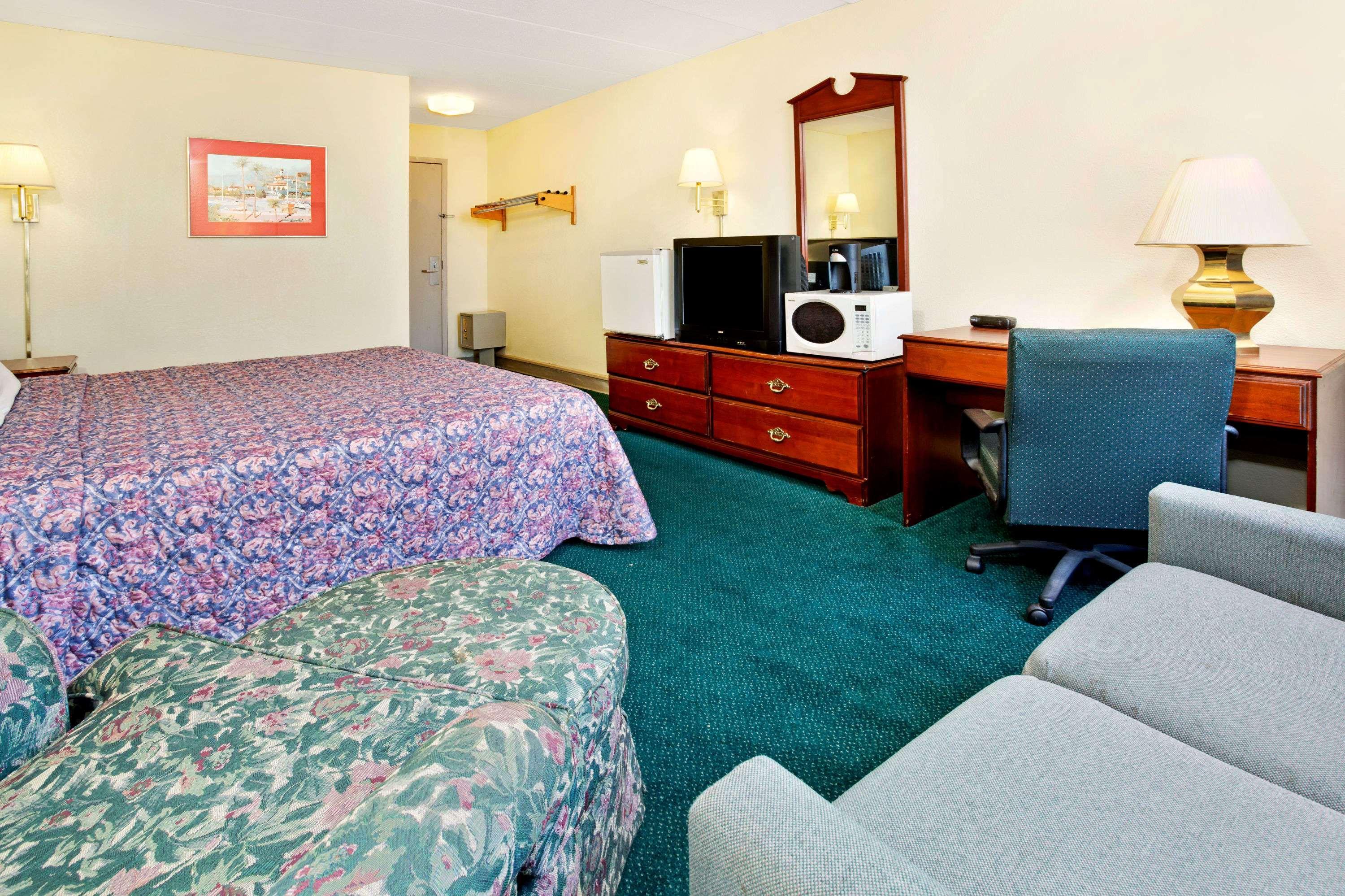 Hotel Days By Wyndham Sharonville