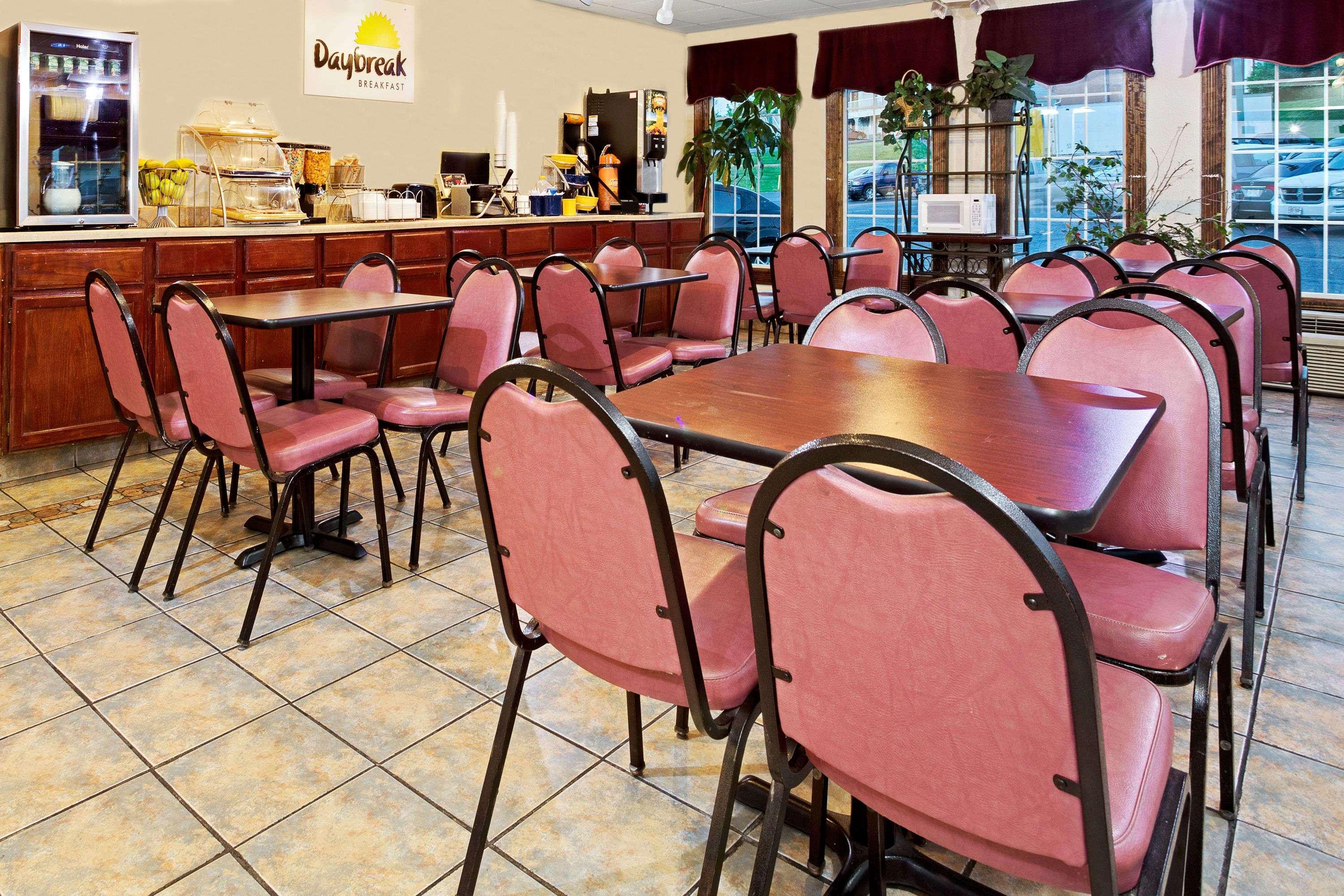 Days By Wyndham Hotel 2*